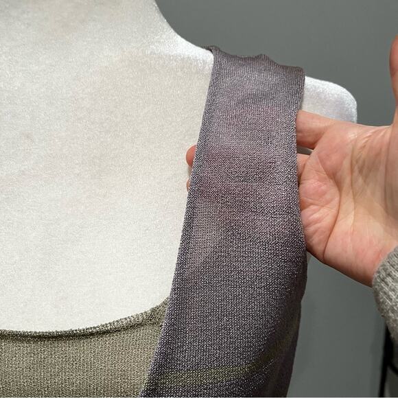 NEW Max Studio Rayon Two Tone Contrast Striped Semi Sheer Knit Sleeveless Top M - Picture 4 of 16